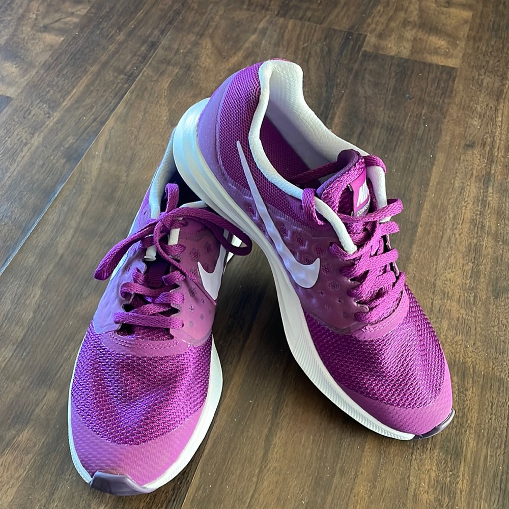 Girls Nike Sneakers